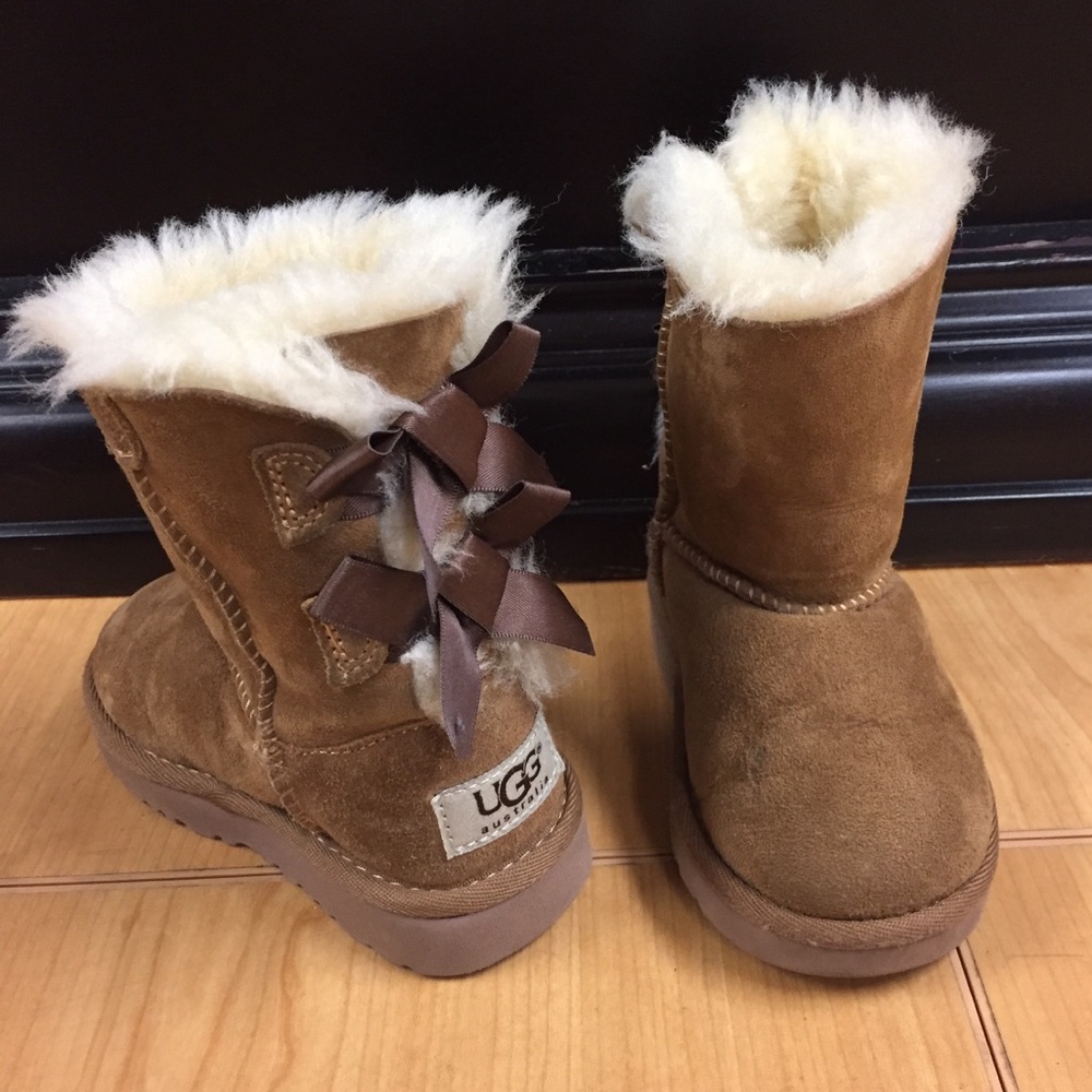 Bailey Bow Girls Ugg boots